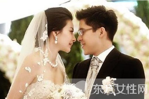 揭秘霍啟剛個人資料 霍啟剛為何情迷奧運冠軍郭晶晶