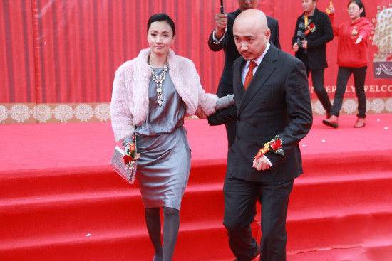 小陶虹個(gè)人資料 曝徐崢小陶虹感情不和夜店徹夜不歸