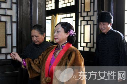 元秋老公是誰 元秋年輕時(shí)代照片