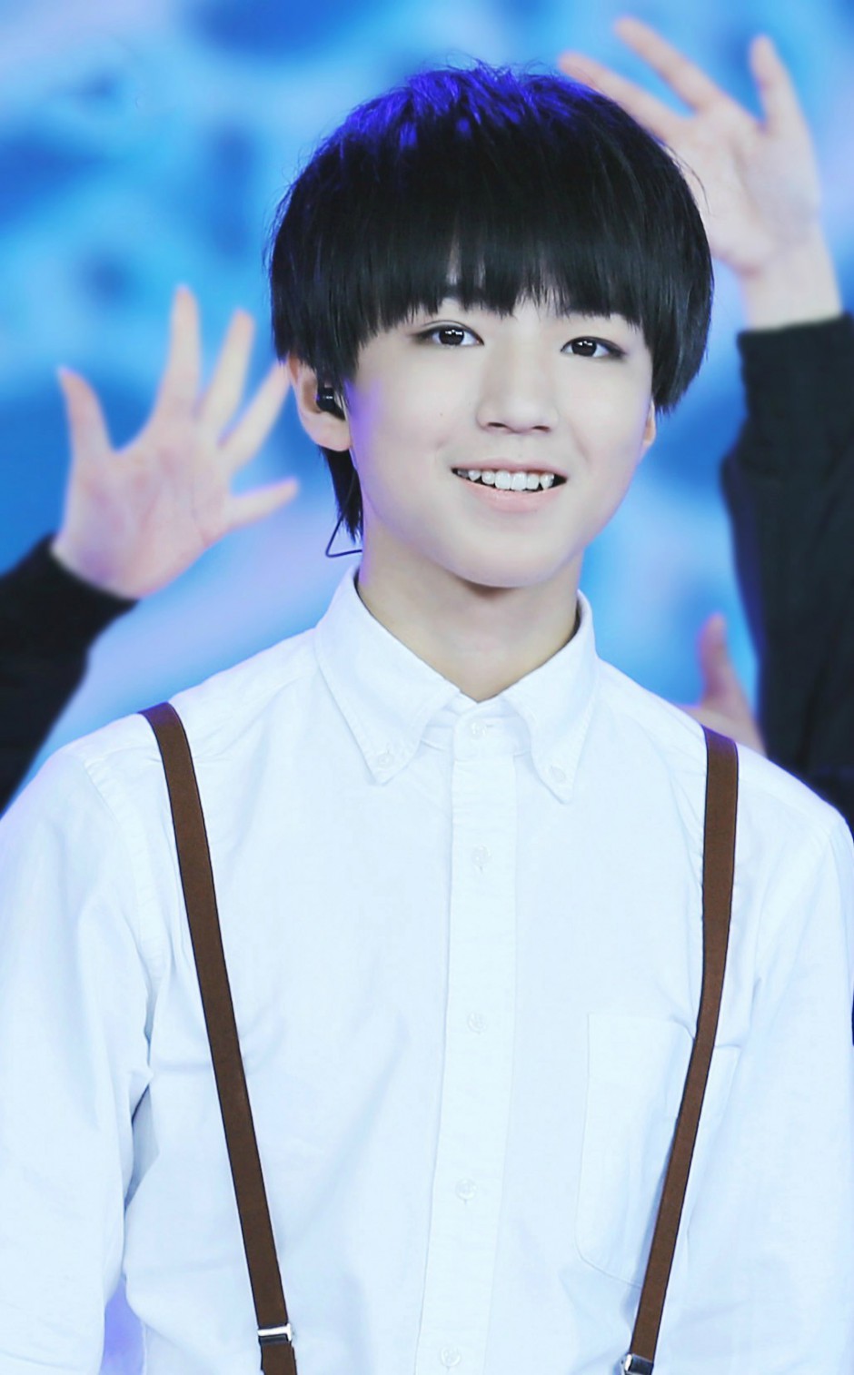 tfboys成員王俊凱的女朋友李佳寧 富三代背景驚人