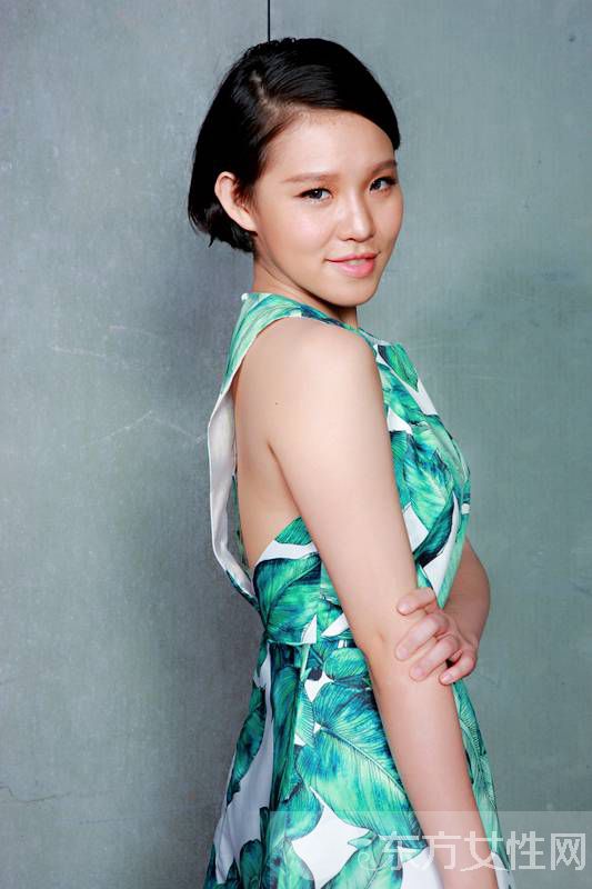 謝依霖身高個(gè)人資料 大尺度全裸露點(diǎn)人體素描曝光