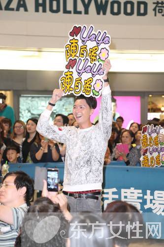 王浩信老婆陳自瑤個人資料 王浩信陳自瑤女兒曝光美過媽媽