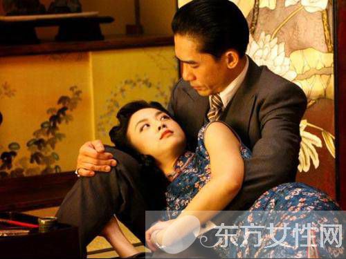 湯唯梁朝偉色戒是真做嗎 揭全裸露點(diǎn)床戲背后內(nèi)幕