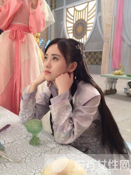 4000年第一美女鞠婧祎 整容前后照對(duì)比嚇哭你