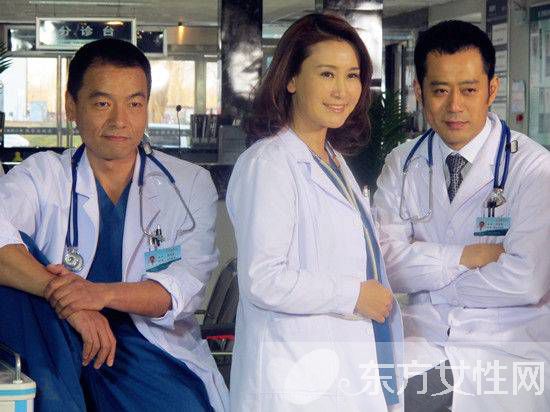 徐慶東追悼會王茜痛哭 徐慶東走了王茜撐起半邊天