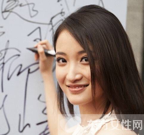 浙江衛(wèi)視主持人徐千惠撞臉周迅 網(wǎng)友直呼一對雙胞胎姐妹兒