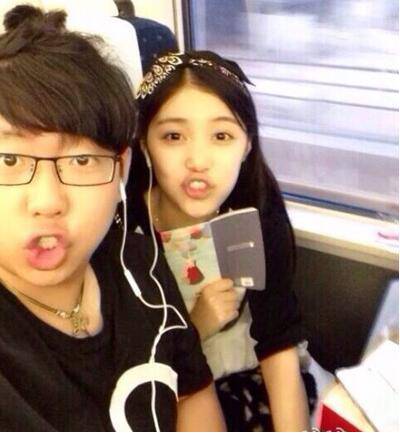 家有兒女鼠標張藝文大變樣 漂亮女友照片曝光