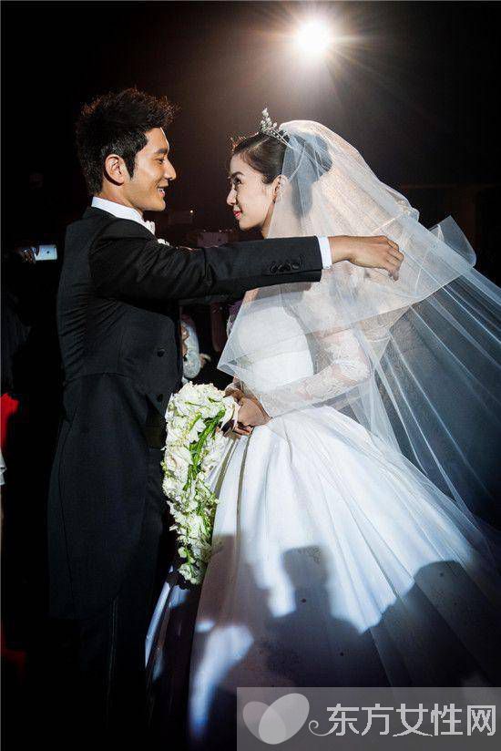 曝黃曉明前女友主動(dòng)退出 小三AB成功上位成正牌女友