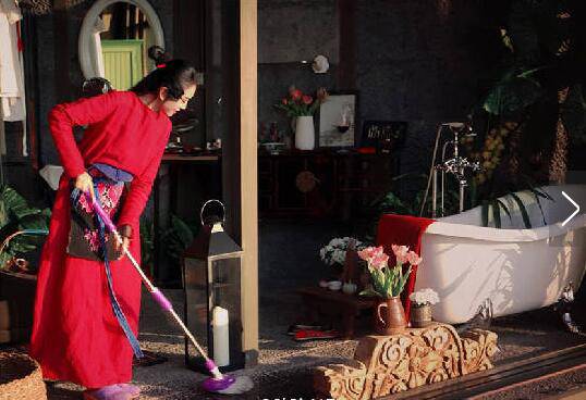 58歲楊麗萍近照如少女 豪宅 月亮宮 美如仙境