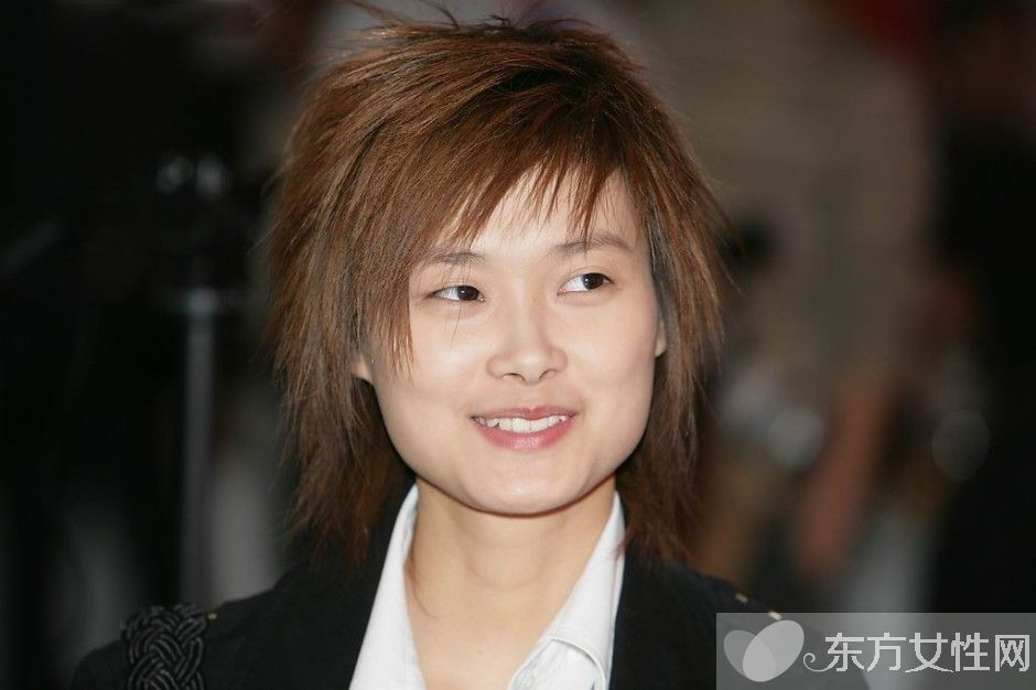 李宇春富豪男朋友煤老板照片 李宇春罕見婚紗照曝光