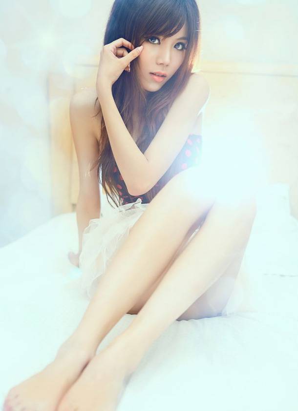 揭秘葉梓萱被誰破了處 曝葉梓萱人體高清大圖