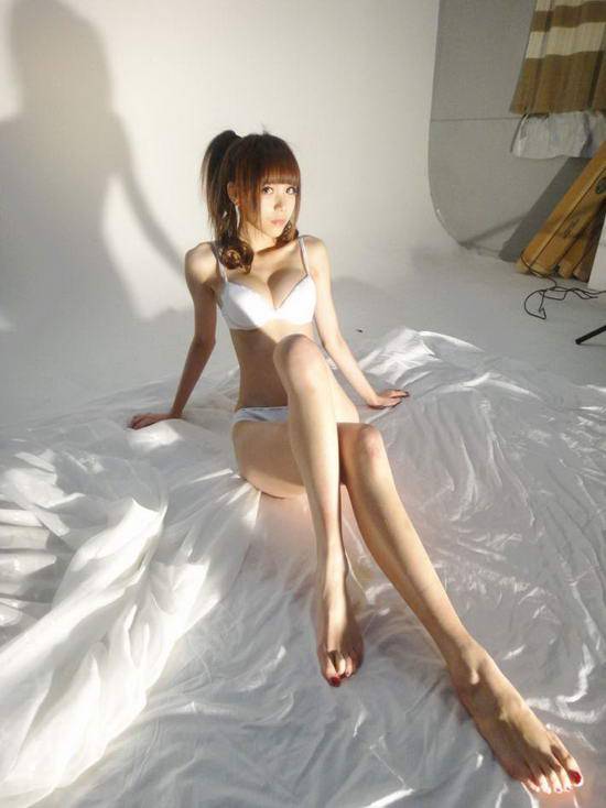 揭秘葉梓萱被誰(shuí)破了處 曝葉梓萱人體高清大圖