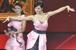 李思思老公被傳是湖南臺(tái)臺(tái)長(zhǎng) 李思思微博怒斥媒體造謠言