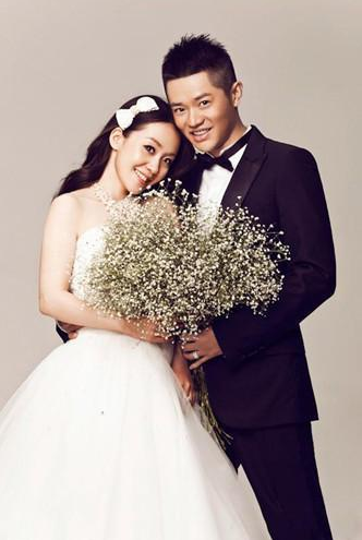 曝楊魏玲花和曾毅睡覺 兩人關(guān)系非同尋常雙雙出軌