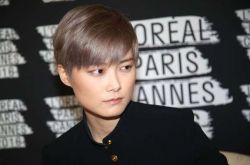 李宇春富豪男朋友煤老板照片 李宇春罕見婚紗照曝光