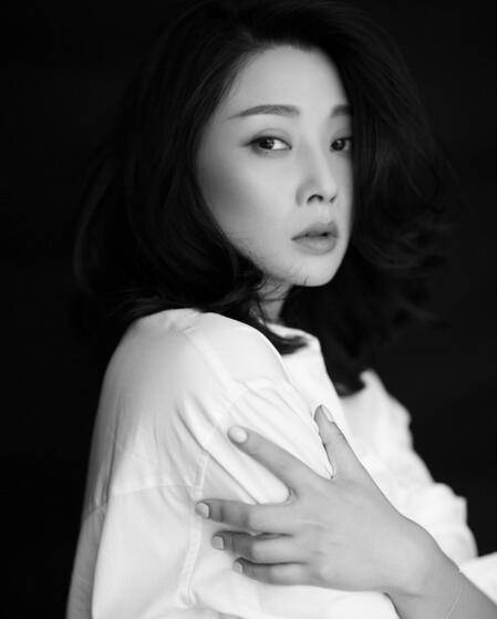 殷桃的現(xiàn)任丈夫背景資料 替父還債陷 包養(yǎng)門 真相