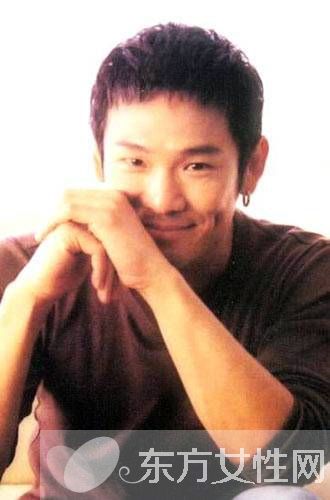 杜德偉迎娶26歲小女友 梁朝偉鐘鎮(zhèn)濤等巨星紛紛到場(chǎng)助陣