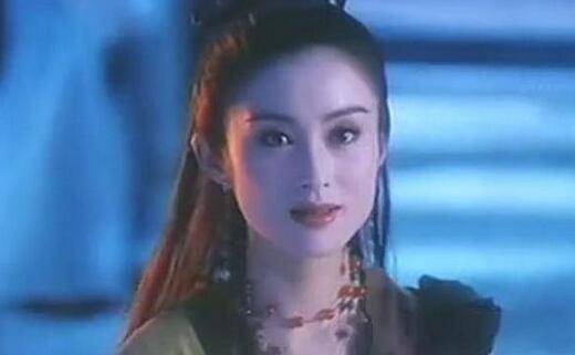 張敏激情三級片遭扒 全裸浴缸露奶劇照曝光