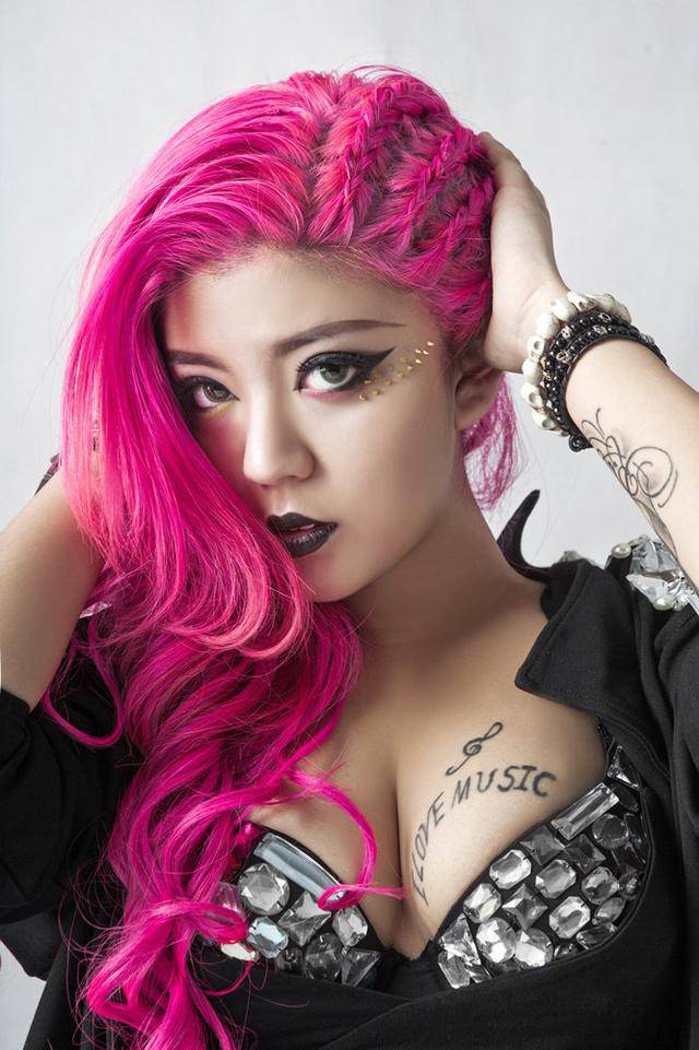 中國好聲音劉雅婷個人資料 劉雅婷私房照曝光被評 雙面女孩