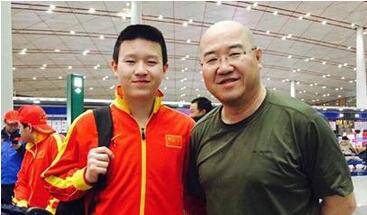 英達(dá)現(xiàn)任老婆是誰(shuí) 與前妻宋丹丹離婚內(nèi)幕曝光