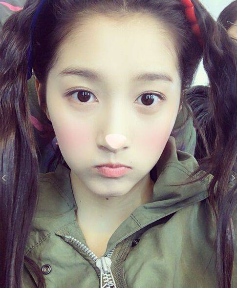 一仆二主楊樹苗扮演者關(guān)曉彤資料 揭關(guān)曉彤驚人家庭背景