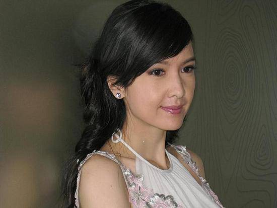  不老女神 周慧敏個人資料 周慧敏老公倪震夜店偷吃遭分房睡