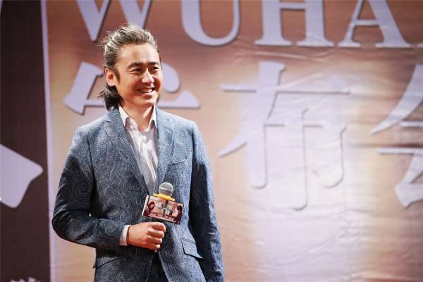 吳秀波老婆尚潔照片曝光 吳秀波自曝前女友因吸毒而死