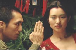 張藝謀前妻肖華簡(jiǎn)歷曝光 鞏俐小三插足逼張藝謀離婚