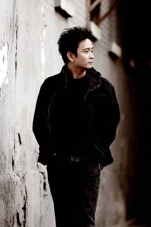 向寒川扮演者是誰 向寒川扮演者謝君豪個人資料