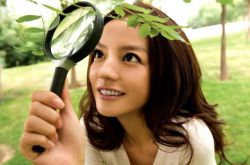 趙薇黃有龍婚紗照曝光 揭黃有龍個(gè)人資料家庭背景