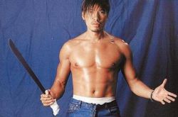 張耀揚(yáng)黑社會(huì)電影有哪些  吸毒被抓被指是同性戀