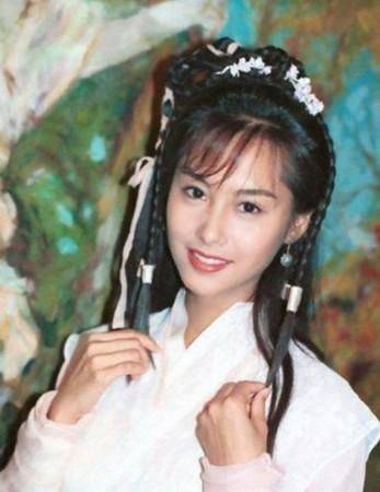 朱茵的3極電影片稱被騙了 朱茵告白黃貫中網(wǎng)友紛紛祝福