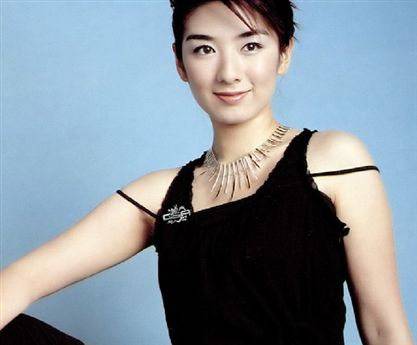 霍思燕黃奕微博大戰(zhàn) 黃奕男朋友楊溢一晚艷遇抵五年感情