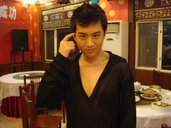 張迪個人資料 張迪女友唐藝昕被評最佳熒幕情侶