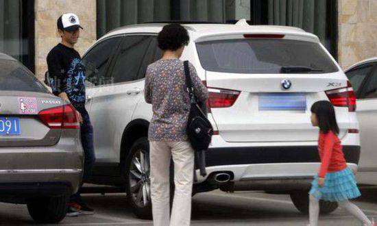 袁泉老公夏雨個人資料 袁泉夏雨女兒夏哈哈正面照曝光