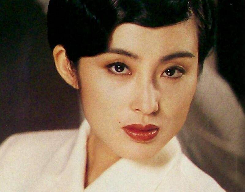 張敏激情三級(jí)片遭扒 全裸浴缸露奶劇照曝光