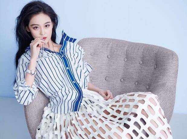 揭張馨予的乳有多大 瘋狂床照曝光裸胸誘惑無下限