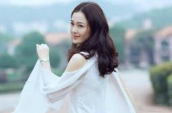 她也是中戲?；?卻怎么也紅不起來(lái)