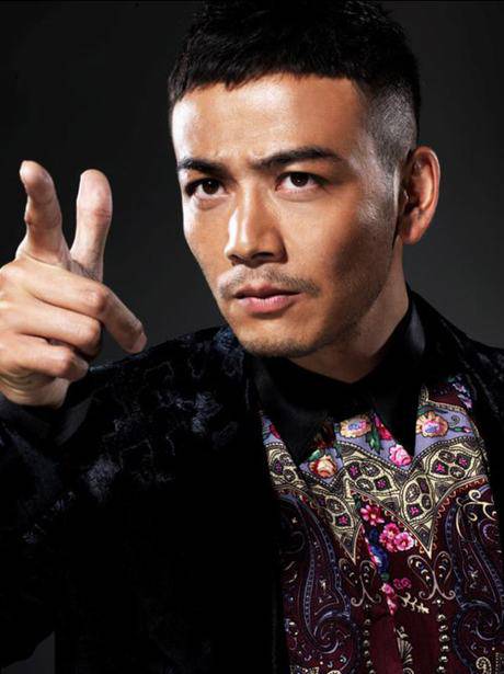 余化龍的扮演者楊爍個人資料 《刀女》劇情介紹