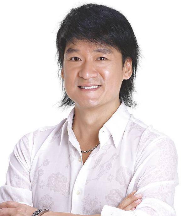 周華健妻子康梓蘭個人資料 19歲混血女兒近照曝光