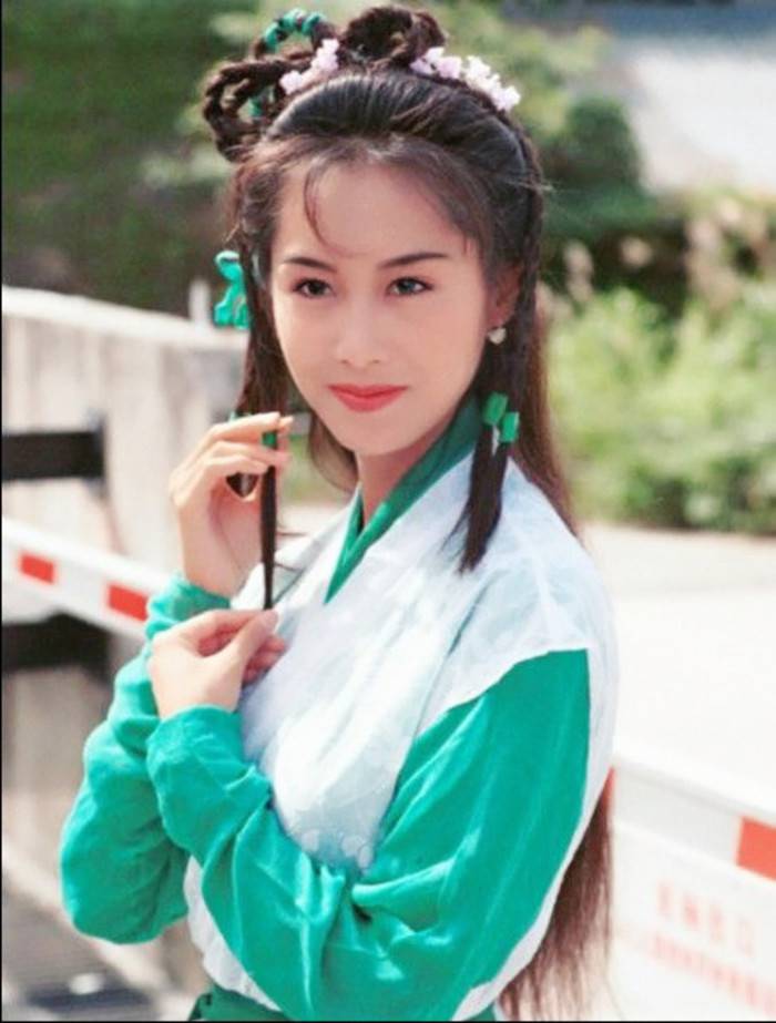 朱茵的3極電影片稱被騙了 朱茵告白黃貫中網(wǎng)友紛紛祝福