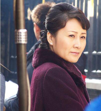 揭張凱麗個(gè)人資料 張凱麗老公女兒正面照曝光