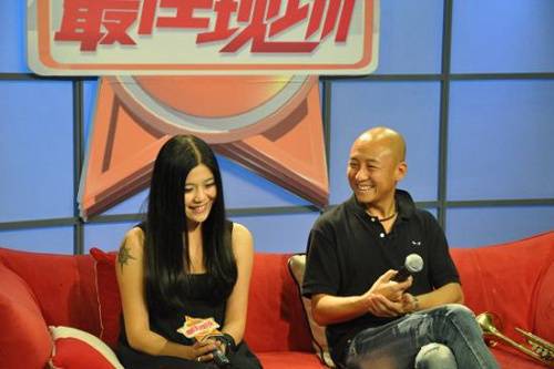 揭周曉鷗與老婆唐平離婚原因 曝周曉鷗單飛內(nèi)幕真相