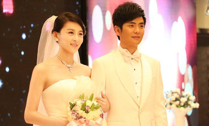 張曉龍妻子照片曝光  溫太醫(yī) 張曉龍否認(rèn)與陳思斯戀愛