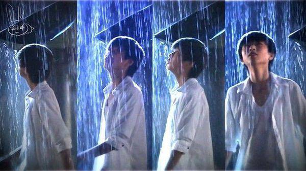 左溢身高對(duì)比圖 左溢一年級(jí)流利英文秒殺全場(chǎng)