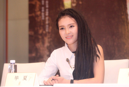 中國好聲音畢夏個(gè)人資料 曝畢夏整容前后照片