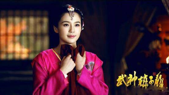 她也是中戲?；?卻怎么也紅不起來(lái)