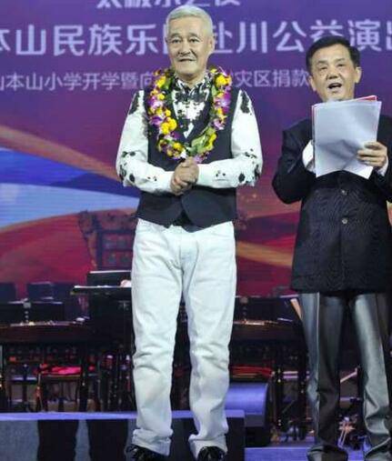 趙本山究竟多大年齡 揭其退出春晚真相