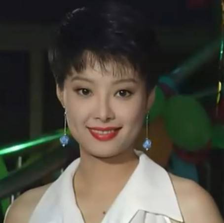 袁立兒子遭老公林博文微博曝光 袁立老公林博文個(gè)人資料