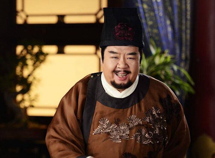 鄭則仕老婆是誰  被曝?cái)y妻上菜館進(jìn)餐不超過200元